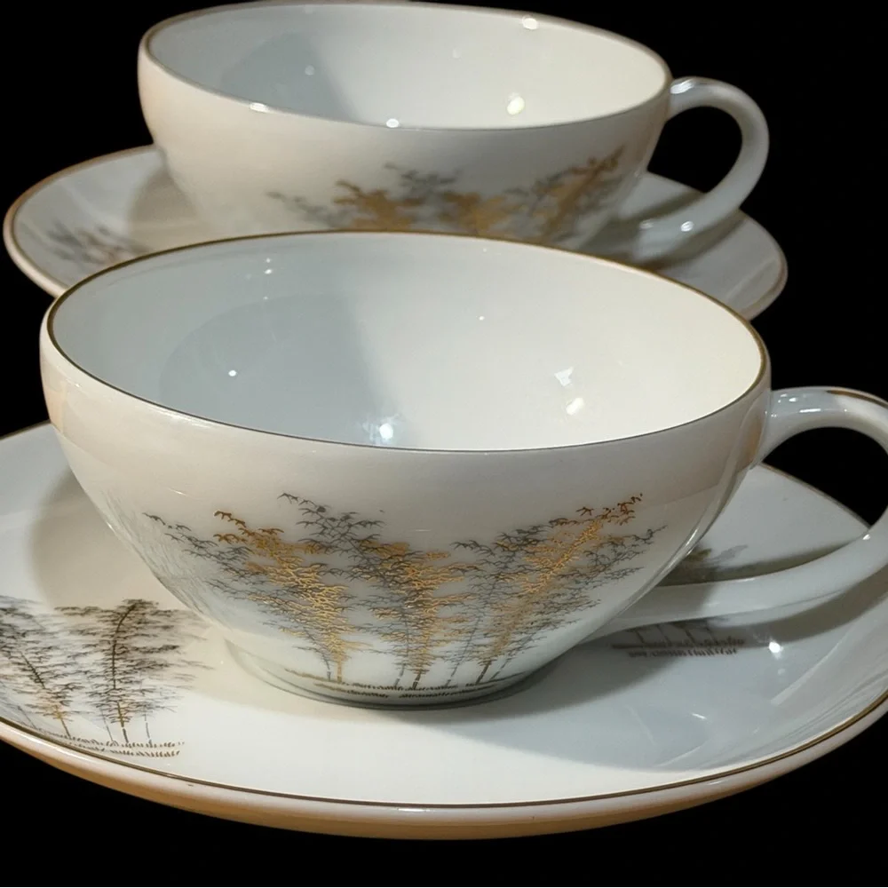 Vintage Fukagawa Arita 901 Set 4 cups 4 Saucers 1 Creamer Coffee Tea Collectible